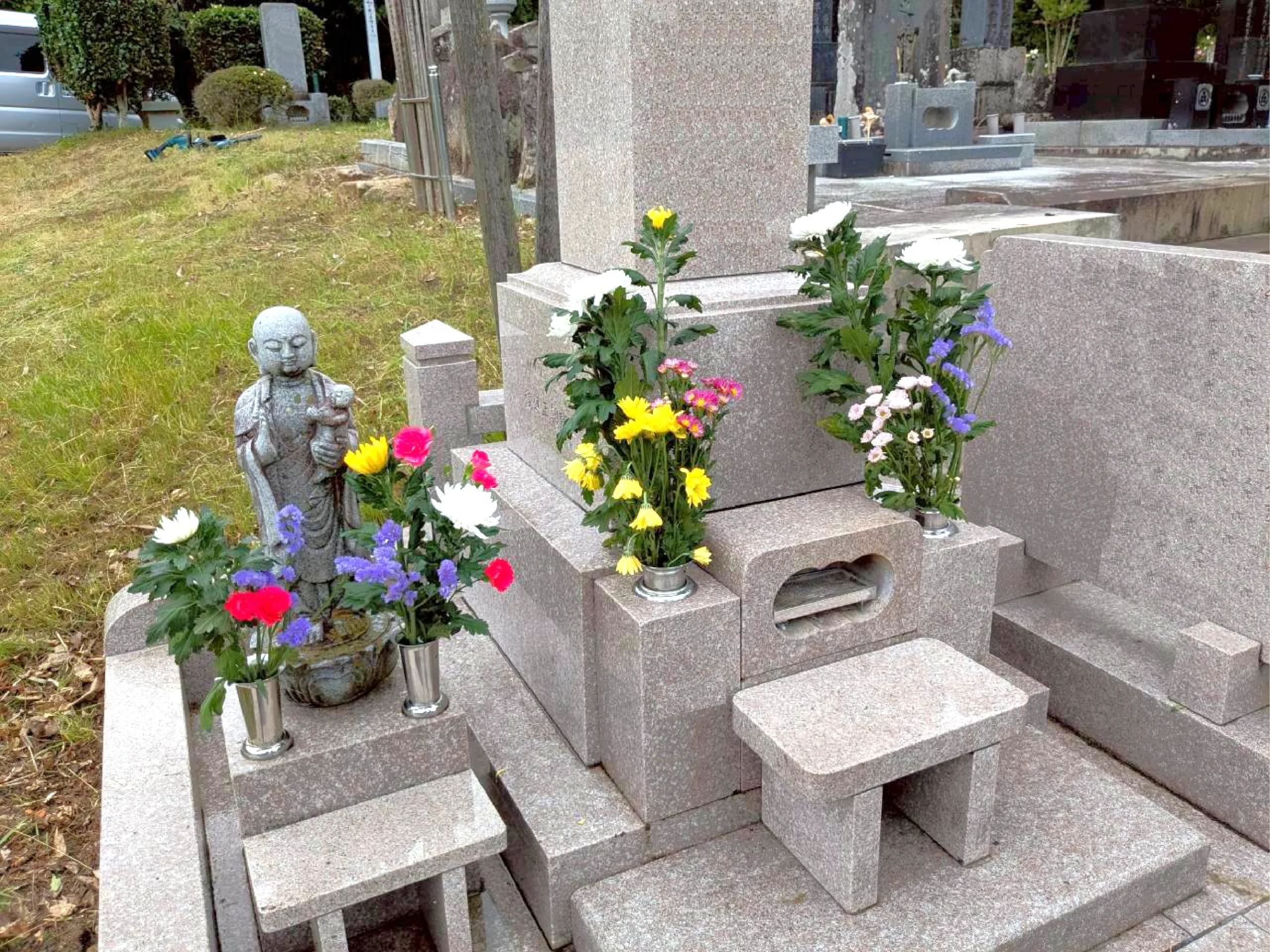 献花をしたお墓の様子